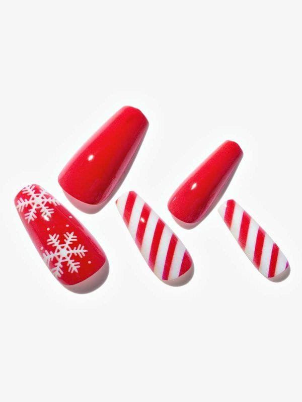Scarlet and Snowflakes