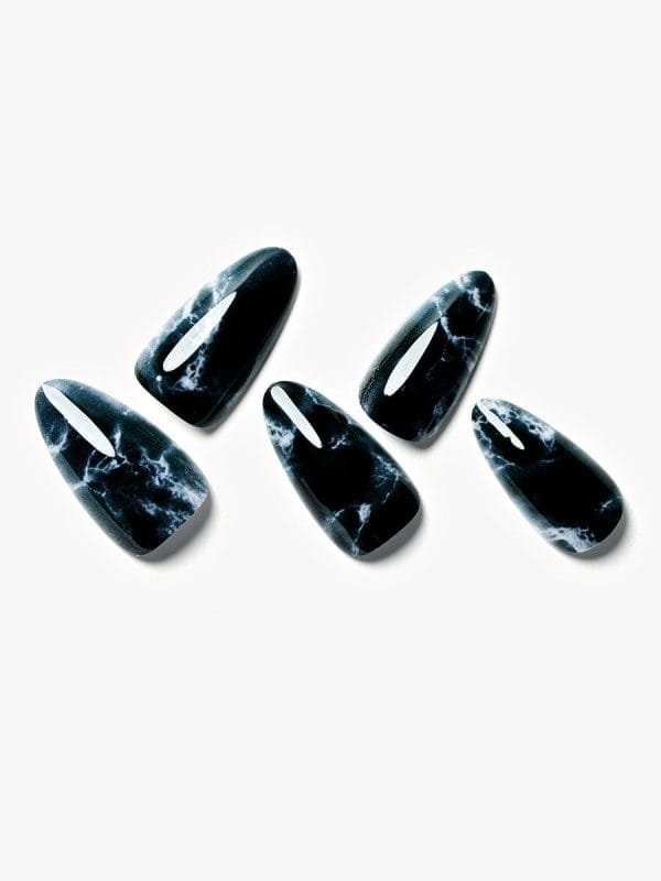 Black marble/almond